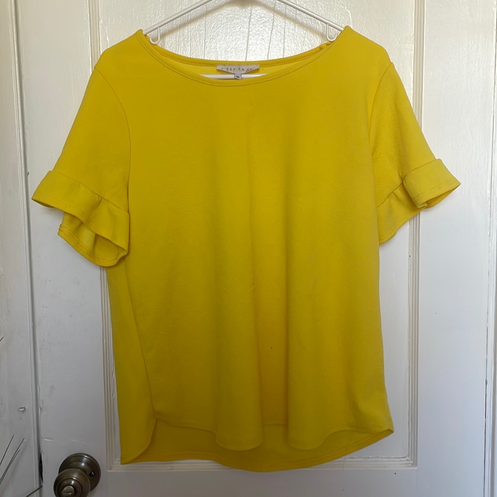 Yellow Short Sleeve Blouse with Ruffle on the Ends